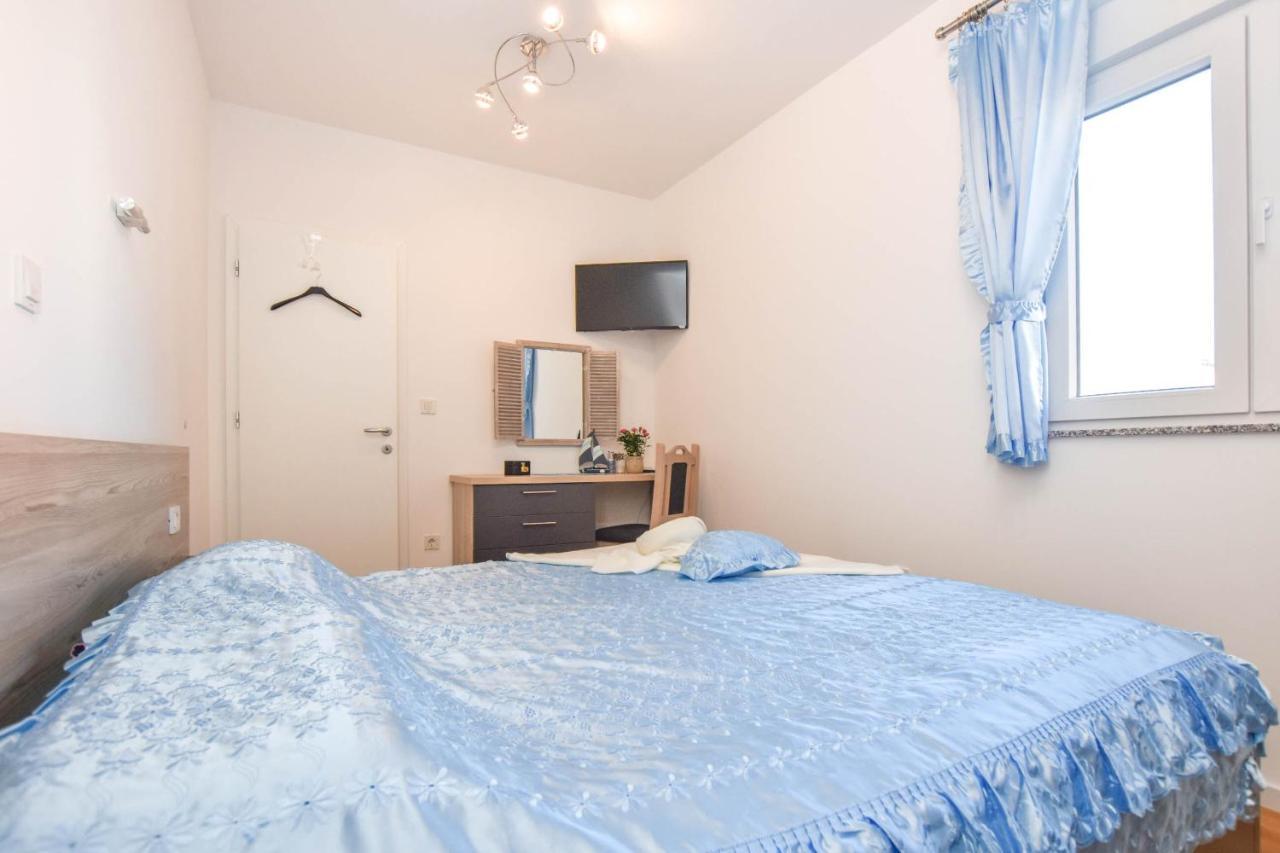 Apartment Martin Biograd Na Moru Exterior photo